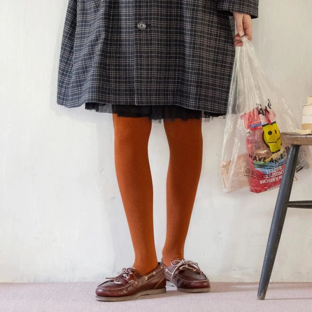 The Warmth You Need: Why 210–250D and 400D Tights Are Winter Heroes