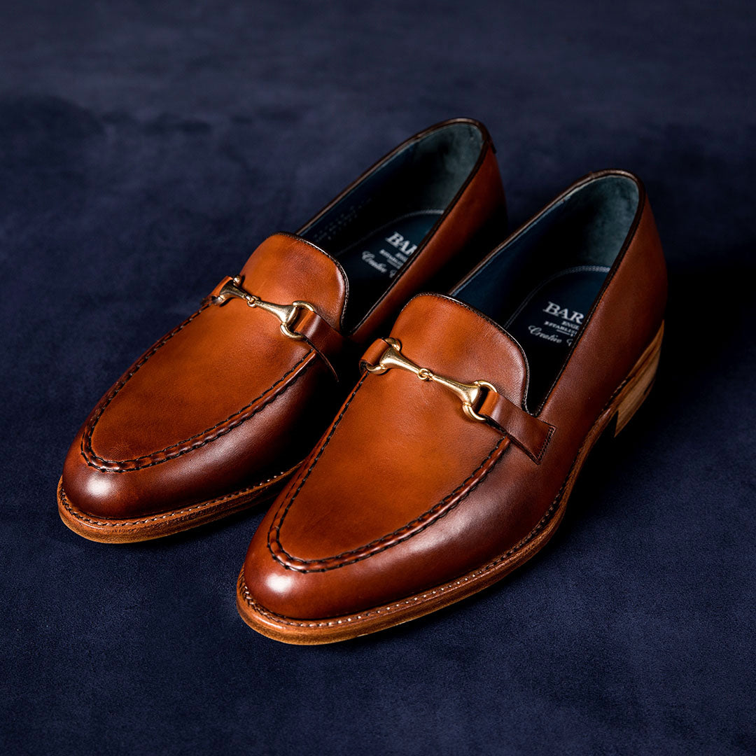 Why you should wear socks with Loafers: Mens Collection