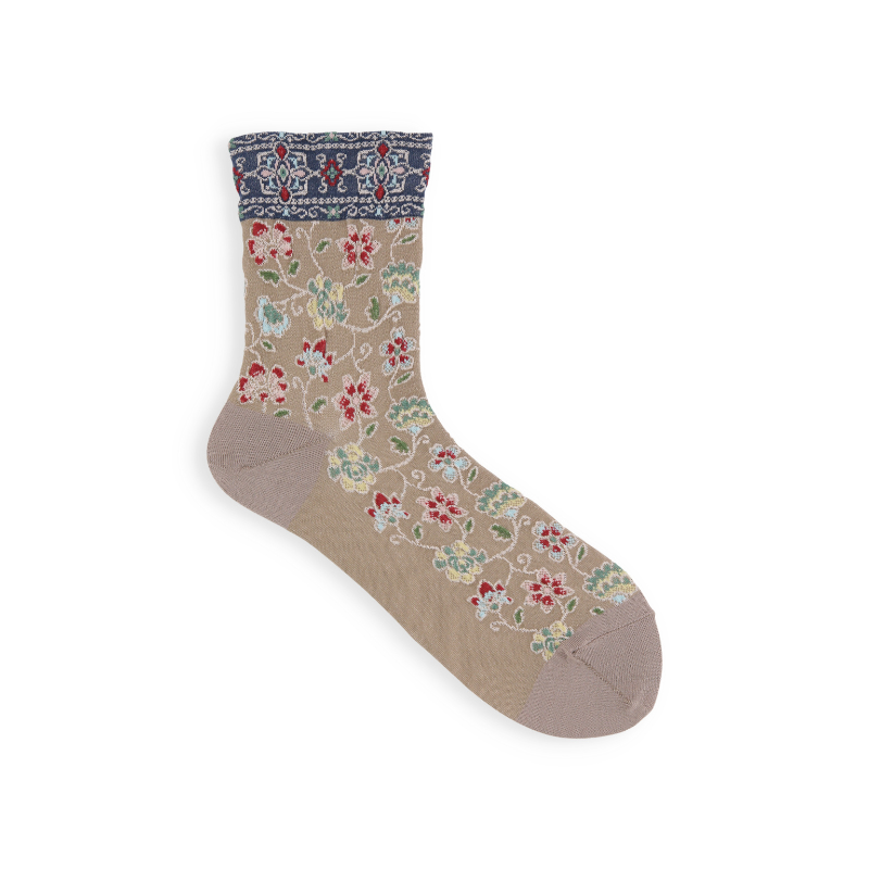 011130641 Float Oriental Flower Low Crew Socks