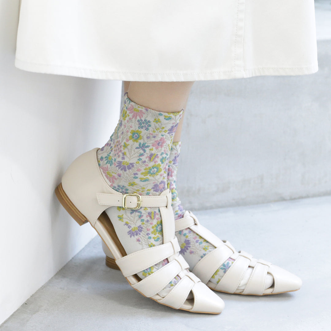 011132420_02 Ivory LB