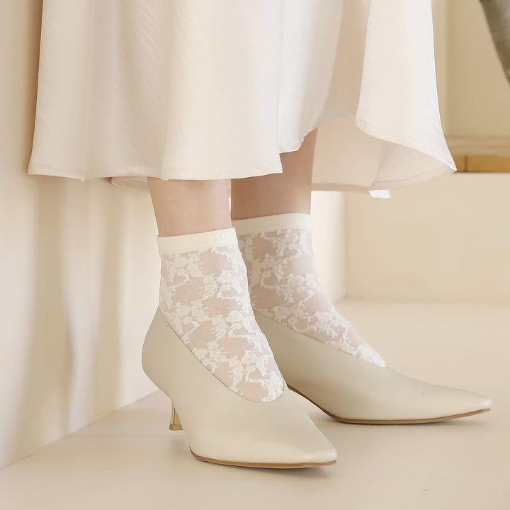 White Sheer Flower Socks