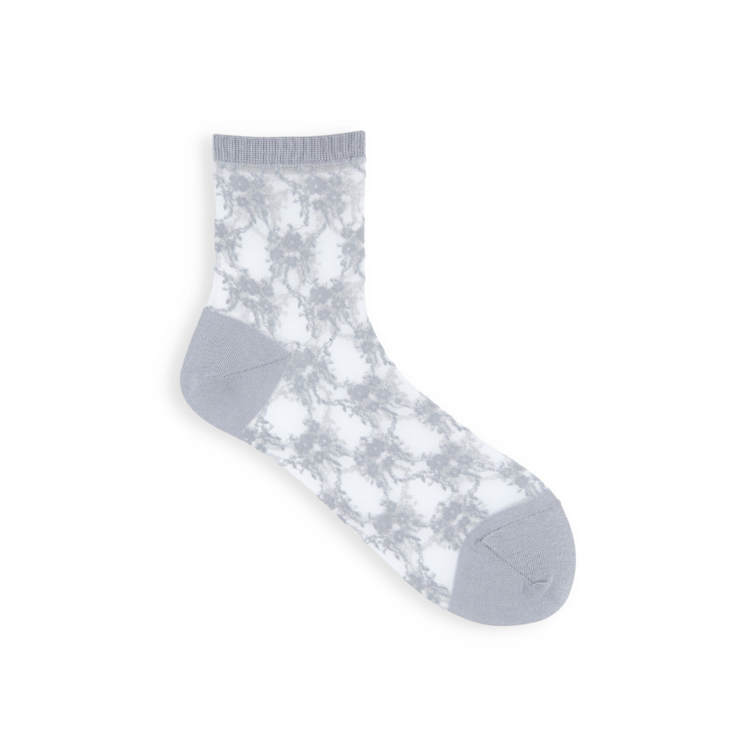 011132969 Fantasy Floral Sheer Ankle Socks