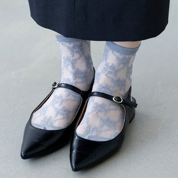 011132969 Fantasy Floral Sheer Ankle Socks