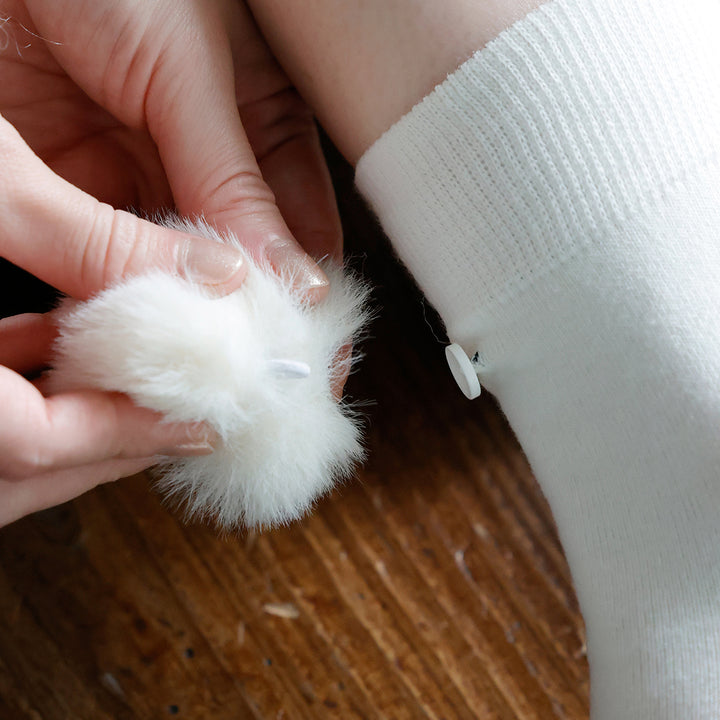 011133105 Pom-Pom Decorated Low Crew Socks