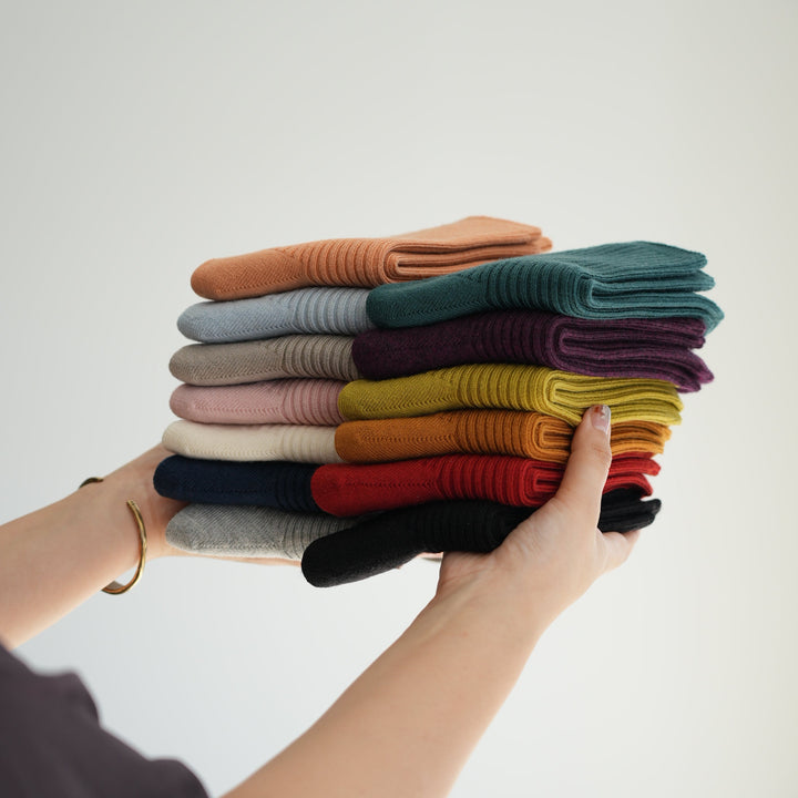 011140356 Merino Wool Classic Ribbed Crew Socks