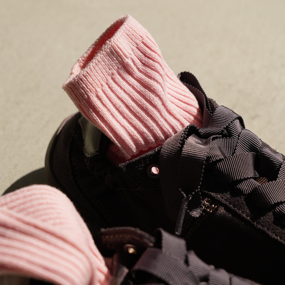 011140356 Merino Wool Classic Ribbed Crew Socks