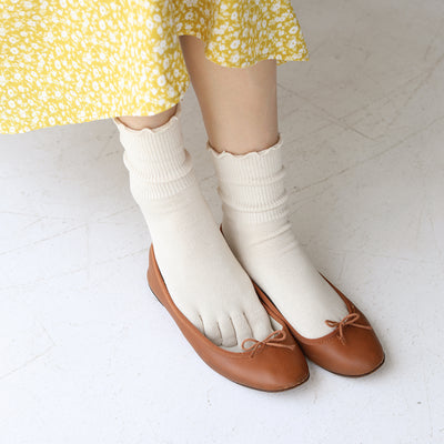 04 Ivory Plain Toe Socks