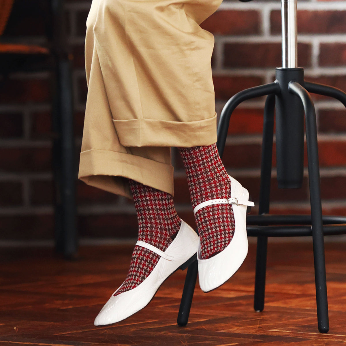 Brown Wool Checkered Patterned Socks