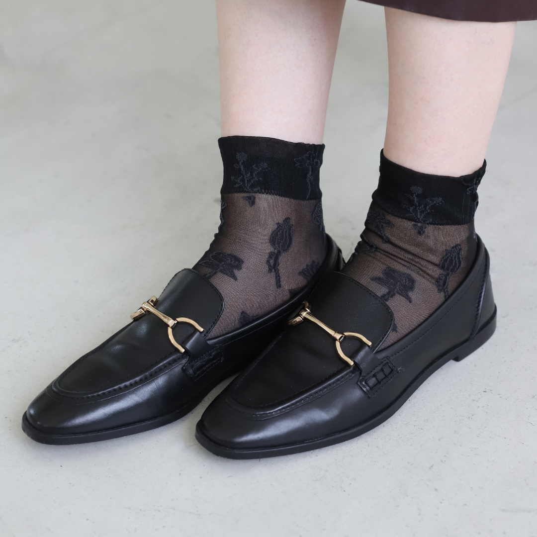 021131659 Sheer Soft Top Flower Low Crew Socks