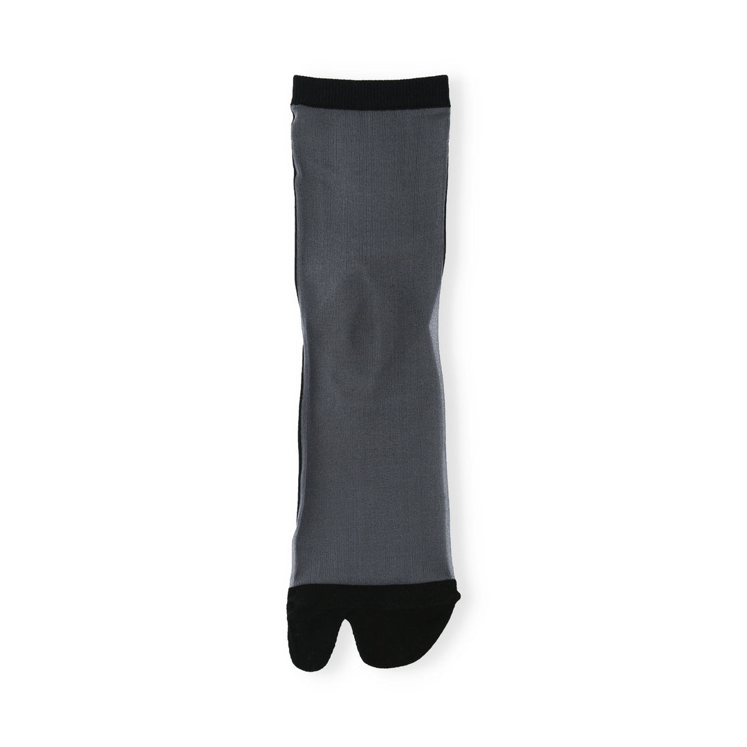 021132465 Sheer Bicolour Tabi Low Crew Socks M