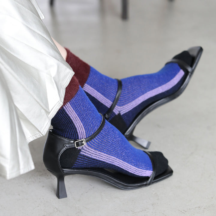 021132565 Fluffy Top Panel Design Low Crew Socks