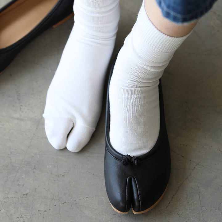 021132571 Water Repellent Tabi Low Crew Socks