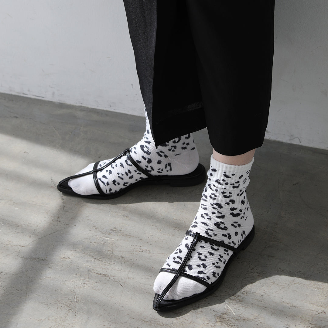 021132572 Water Repellent Leopard Rib LC Socks