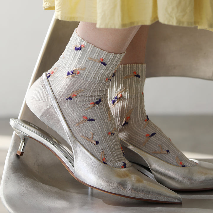 021132588 Swimmer Cotton/Linen Crepe LC Socks