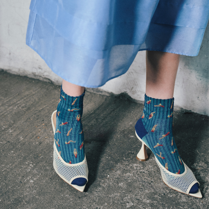 021132588 Swimmer Cotton/Linen Crepe LC Socks