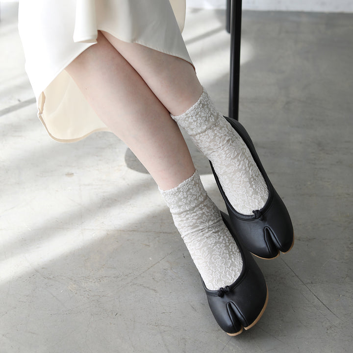 021132593 Flower Float Cotton Tabi Low Crew Socks