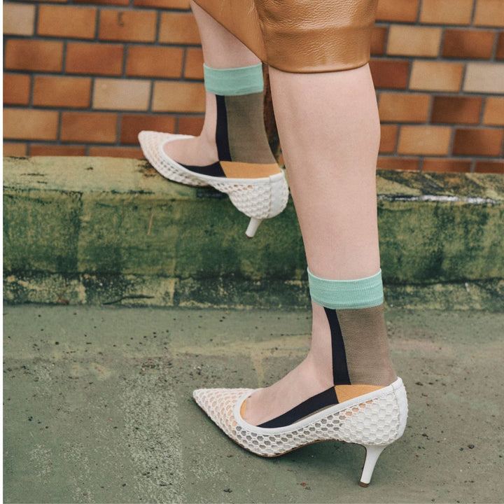 021132599 Sheer Panel Low Crew Socks