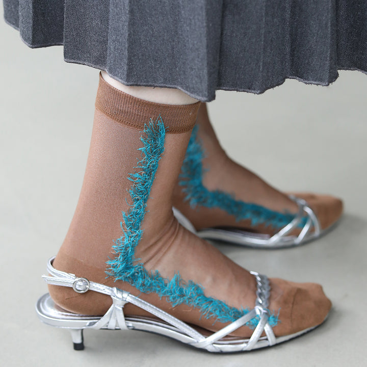 021132660 Fringe-Line Sheer Crew Socks