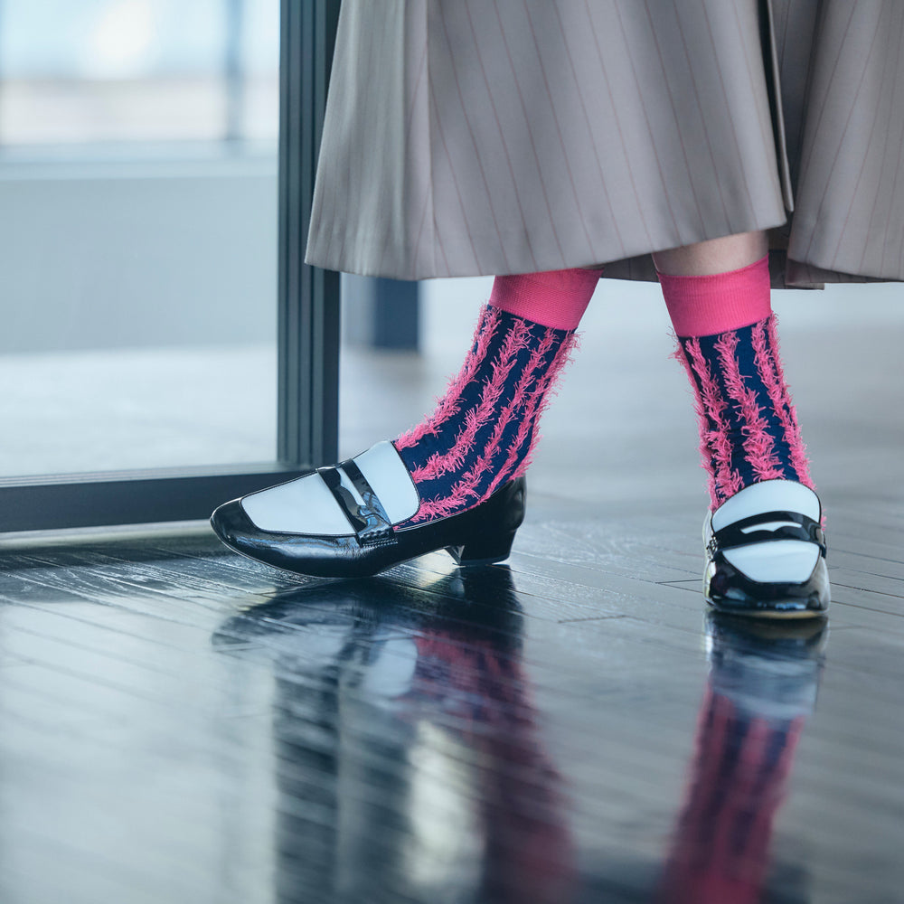 022140106 Manga Cat Pattern Crew Socks M