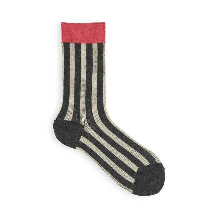 021140992 14 Charcoal Grey