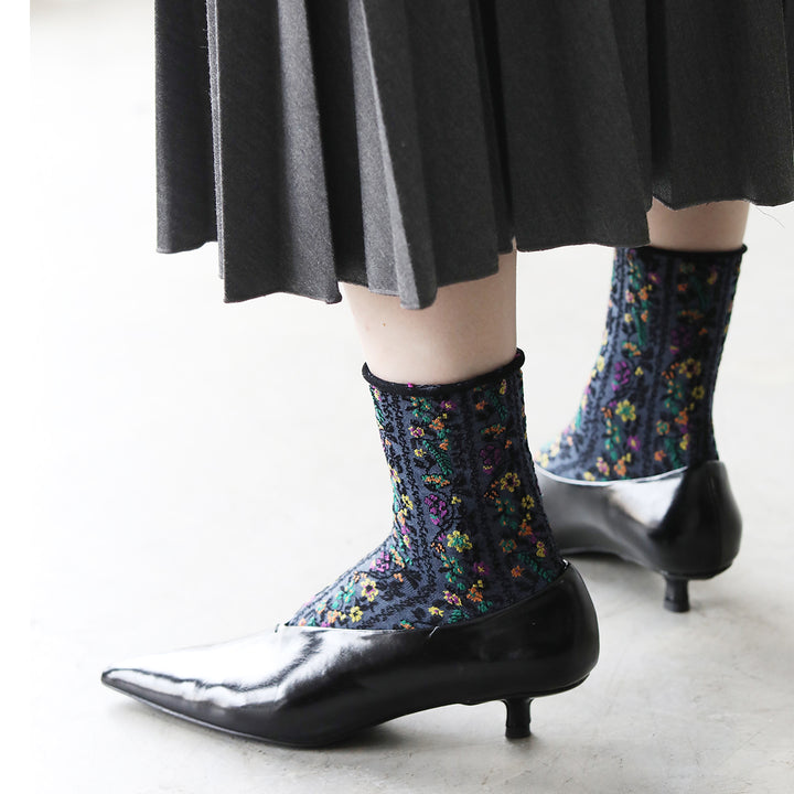 021141051 Wildflower Stripe Bamboo Rayon Crew Socks