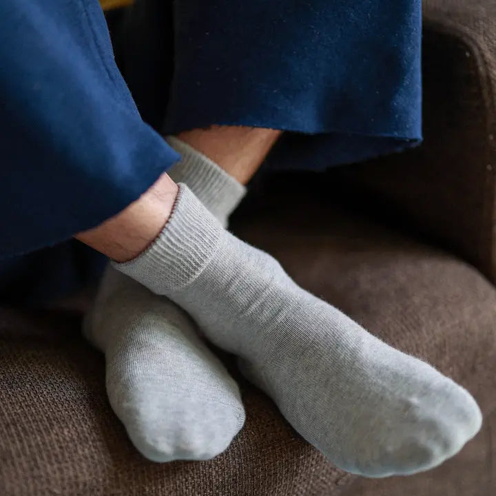 062131037 Non-Elastic Plain Short Socks M