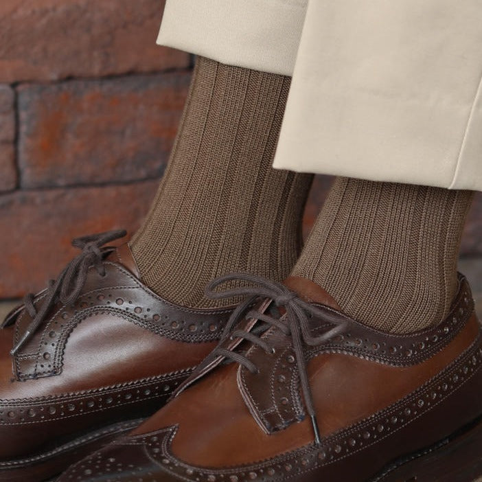 062142024 Wide Ribbed Mid-Calf Socks M