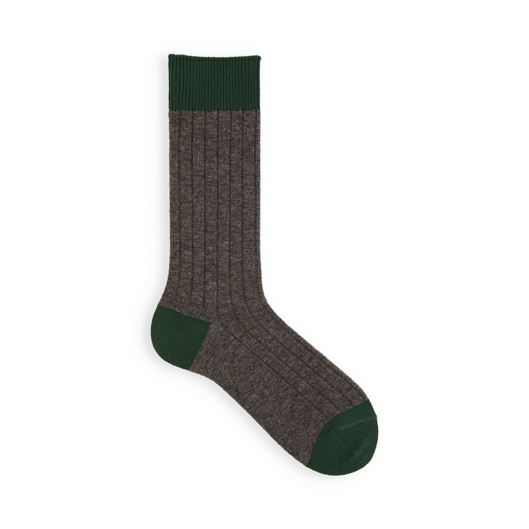 28 Black-Green