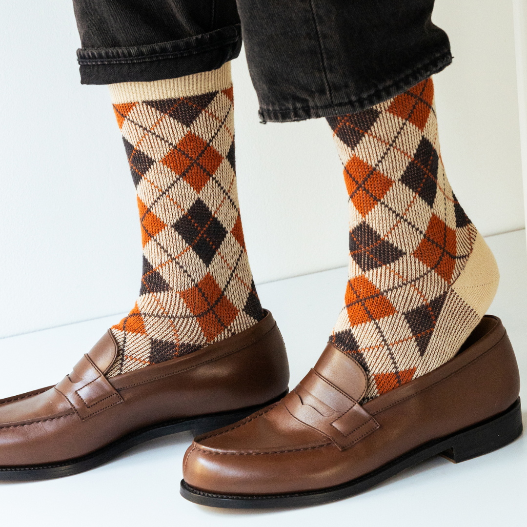 062142162 Merino Wool Argyle Mid-Calf Socks