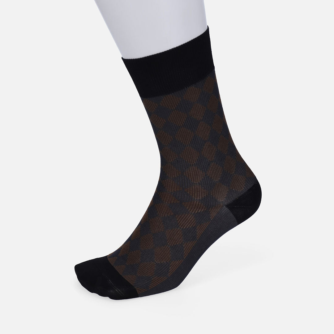 062142305 Modern Diamond Pattern Mid-Calf Socks