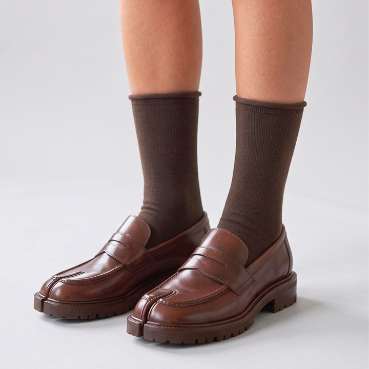 021132448 Premium Finest Wool Tabi Crew Socks