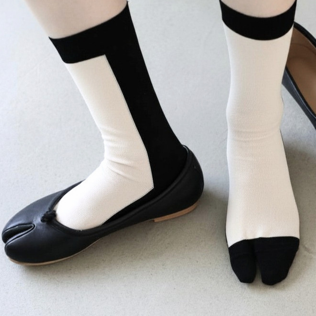 011141589 Bicolour Tabi Crew Socks S