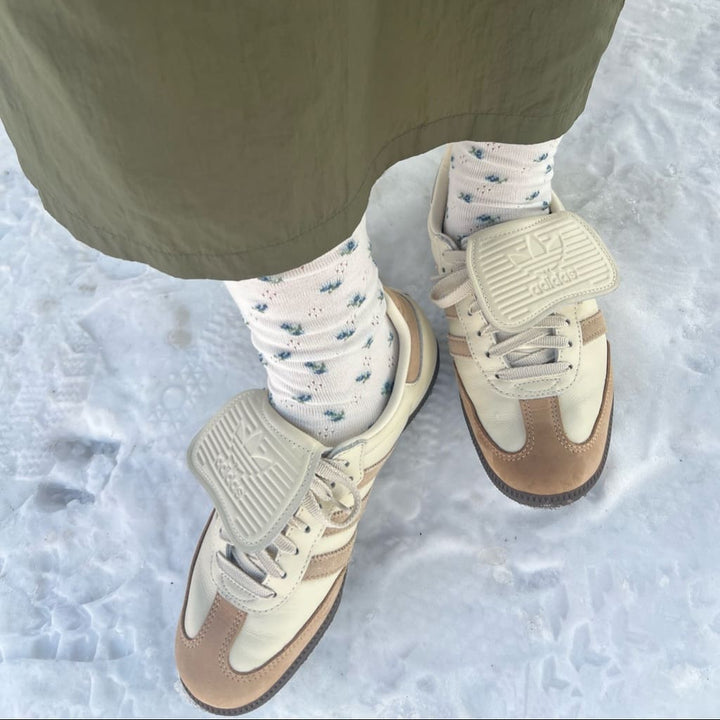 011160094 Small Flower Quarter Socks