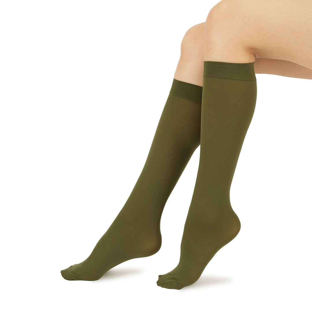 011770031 70D Basic Knee High Socks