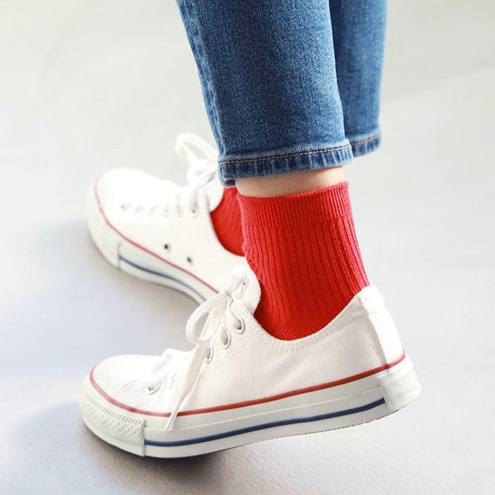 42 Red Ribbed Ankle Socks