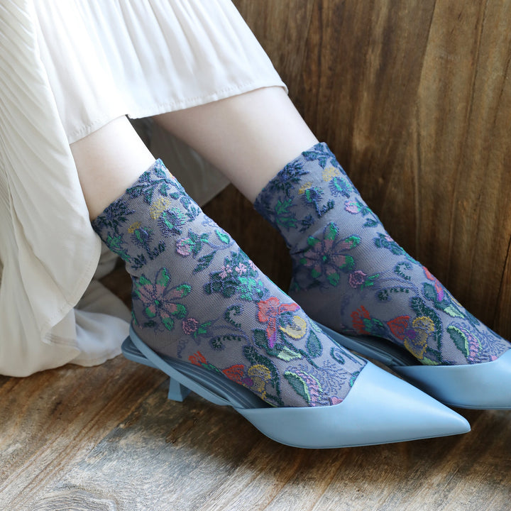 11 Grey Flower Embroidered Pattern Socks