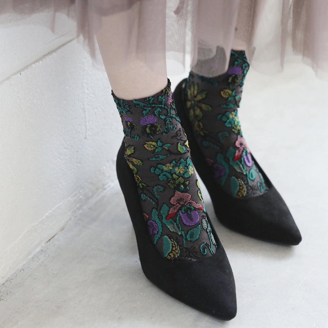 14 Charcoal grey Flower Embroidered Pattern Socks