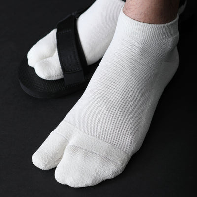 Tabi Socks- Comfortable Yellow/Green/Blue Stripes Ankle-High Toe